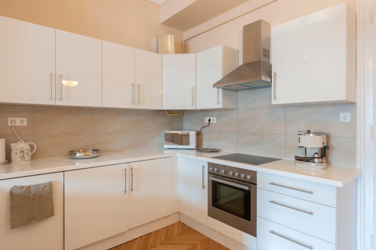 Opera & Basilica 2 Bedrooms With Balcony بودابست المظهر الخارجي الصورة
